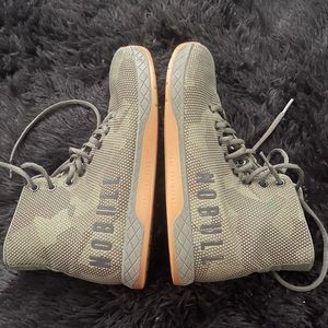 HIGH-TOP ARMY CAMO TRAINER w/9 M/7.5